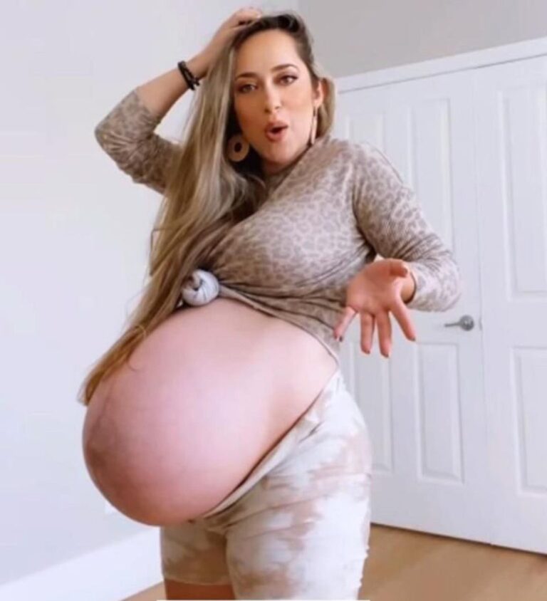 Online Trolls Bash Mom’s Pregnant Belly Calling It The Worst They Had Ever Seen